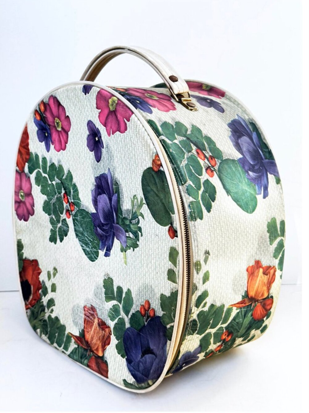 Vintage 1970s Floral Hat Box / Train Case. Retro Botanical Luggage/Organizer.